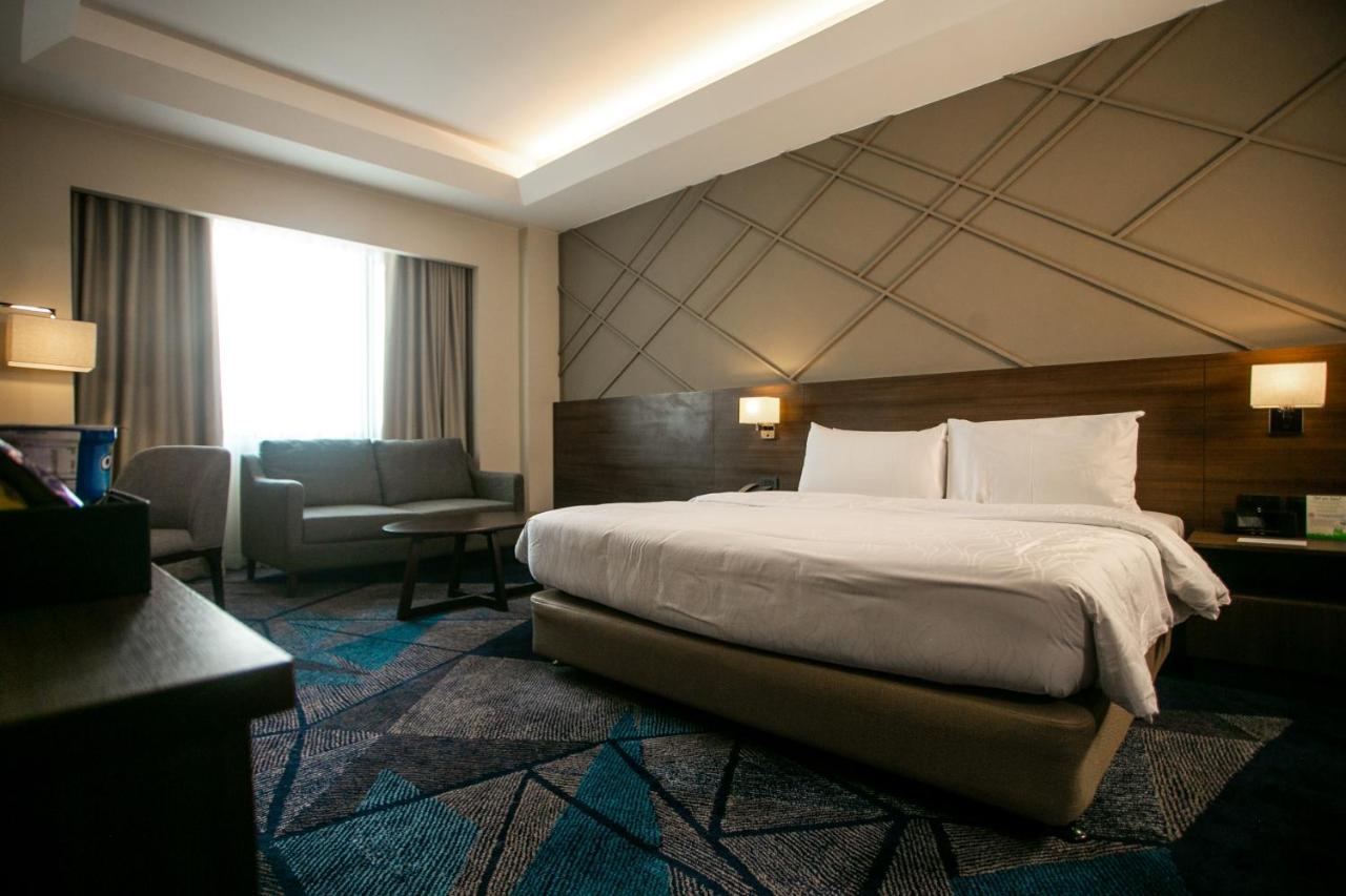 Luxent Hotel Quezon City Exteriér fotografie